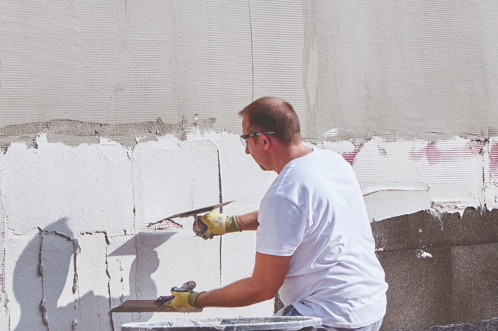 Výztužná perlinka na izolaci