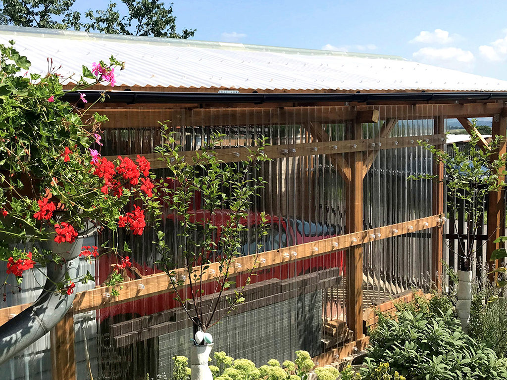 Dutinkové polykarbonátové desky