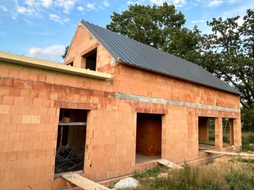jednoduchá střecha s trapézovými plechy