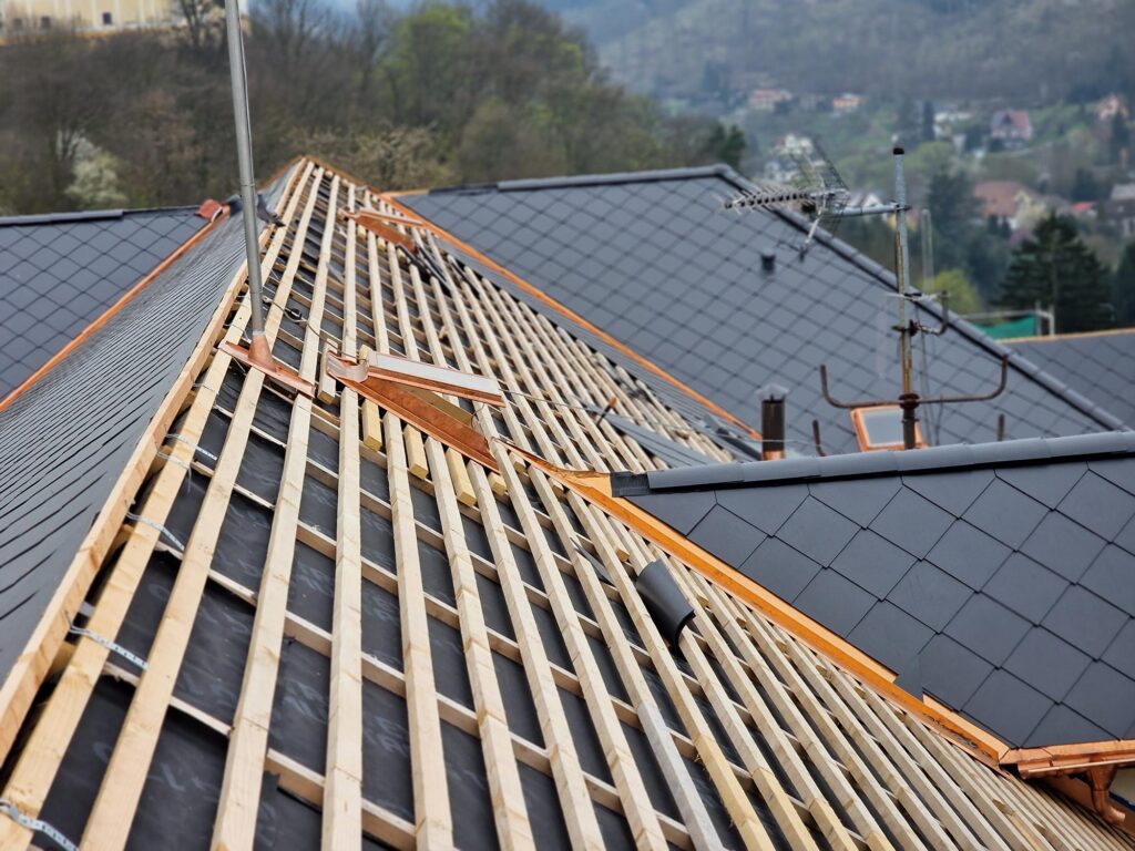 střecha s vláknocementovou krytinou